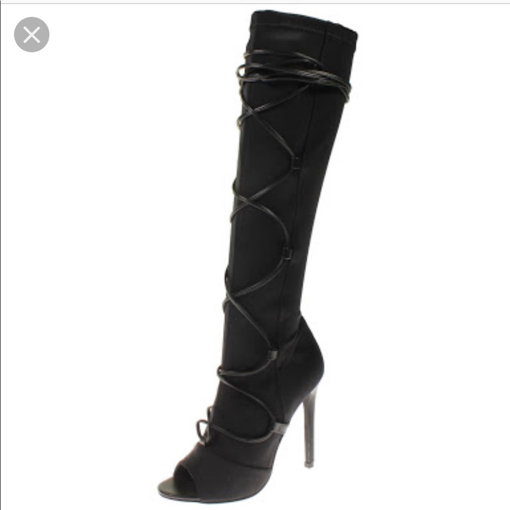 Kristiana Steve Madden
